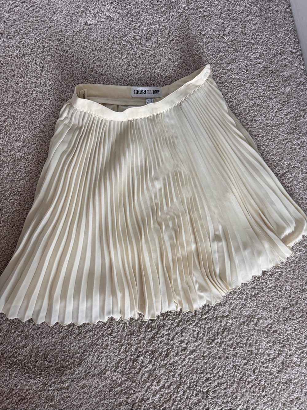 CERRUTI 1881 Ivory Solid Pleated Mini Skirt US 4 Zip Closure Polyester Cupro